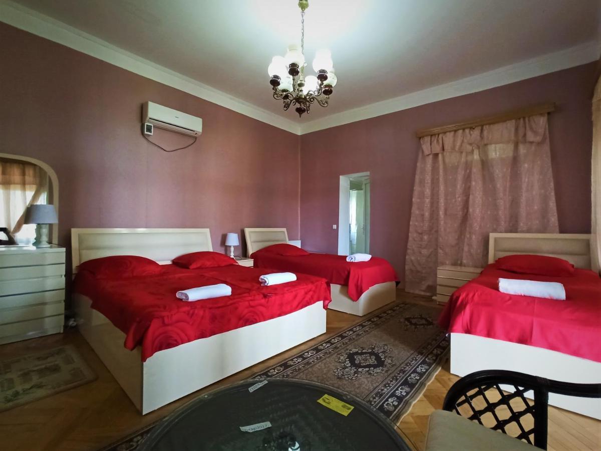 Guesthouse Lilia &Wine Celler เทลาวี ภายนอก รูปภาพ