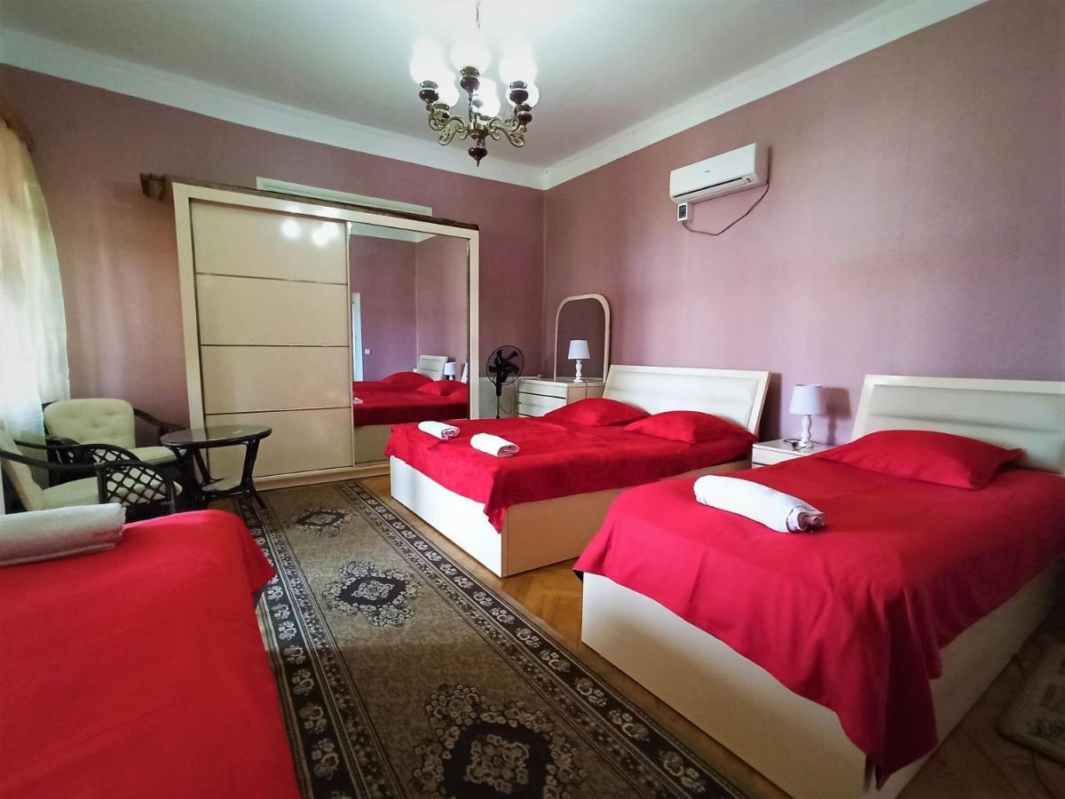 Guesthouse Lilia &Wine Celler เทลาวี ภายนอก รูปภาพ